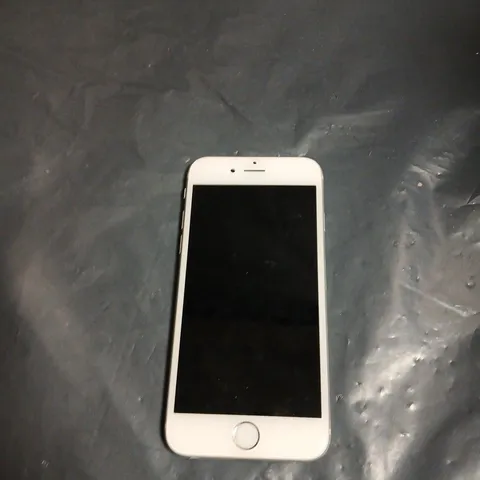 APPLE IPHONE – SILVER 