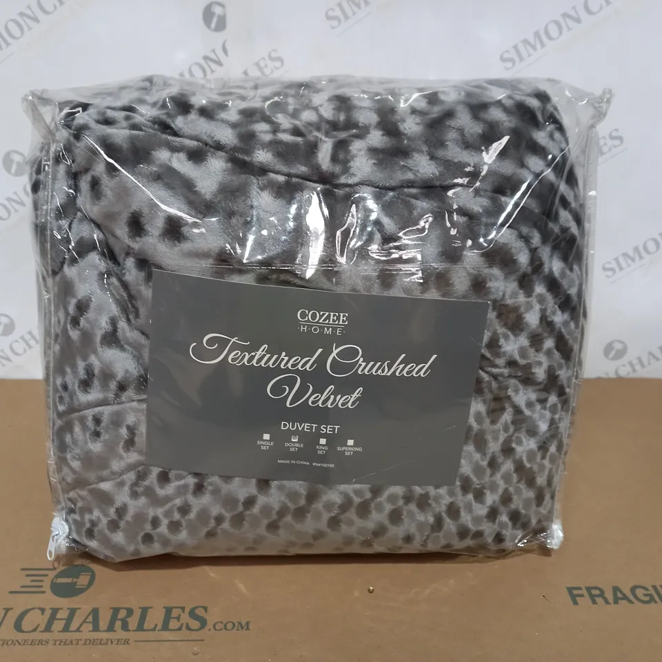 PACKAGED COZEE HOME TEXTURED CRUSH VELVET DUVET SET