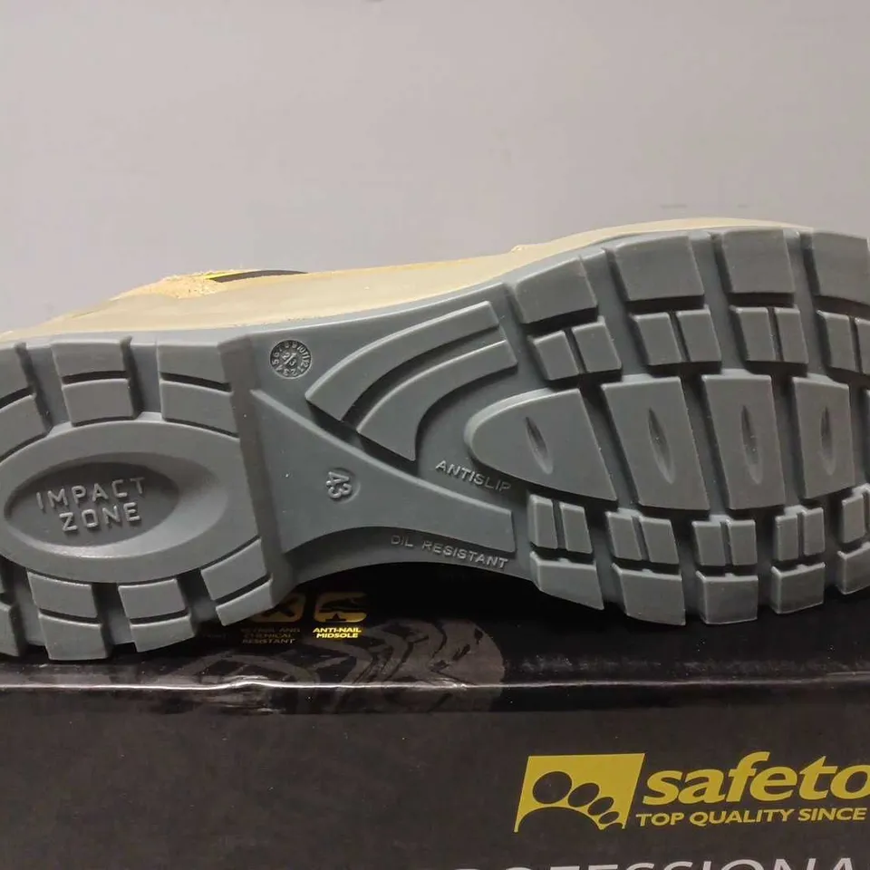 BOXED SAFETOE PROFESSIONAL PERFORMANCE FOOTWEAR SHOE - UK 9 