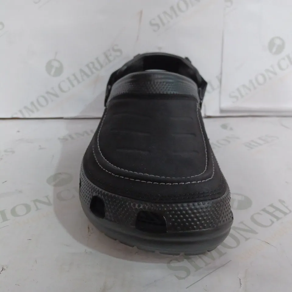 CROCS VISTA II CLOG IN BLACK