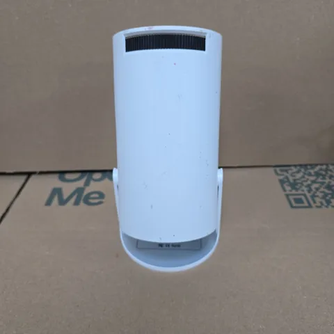 HY300 LCD PROJECTOR - UNBOXED 