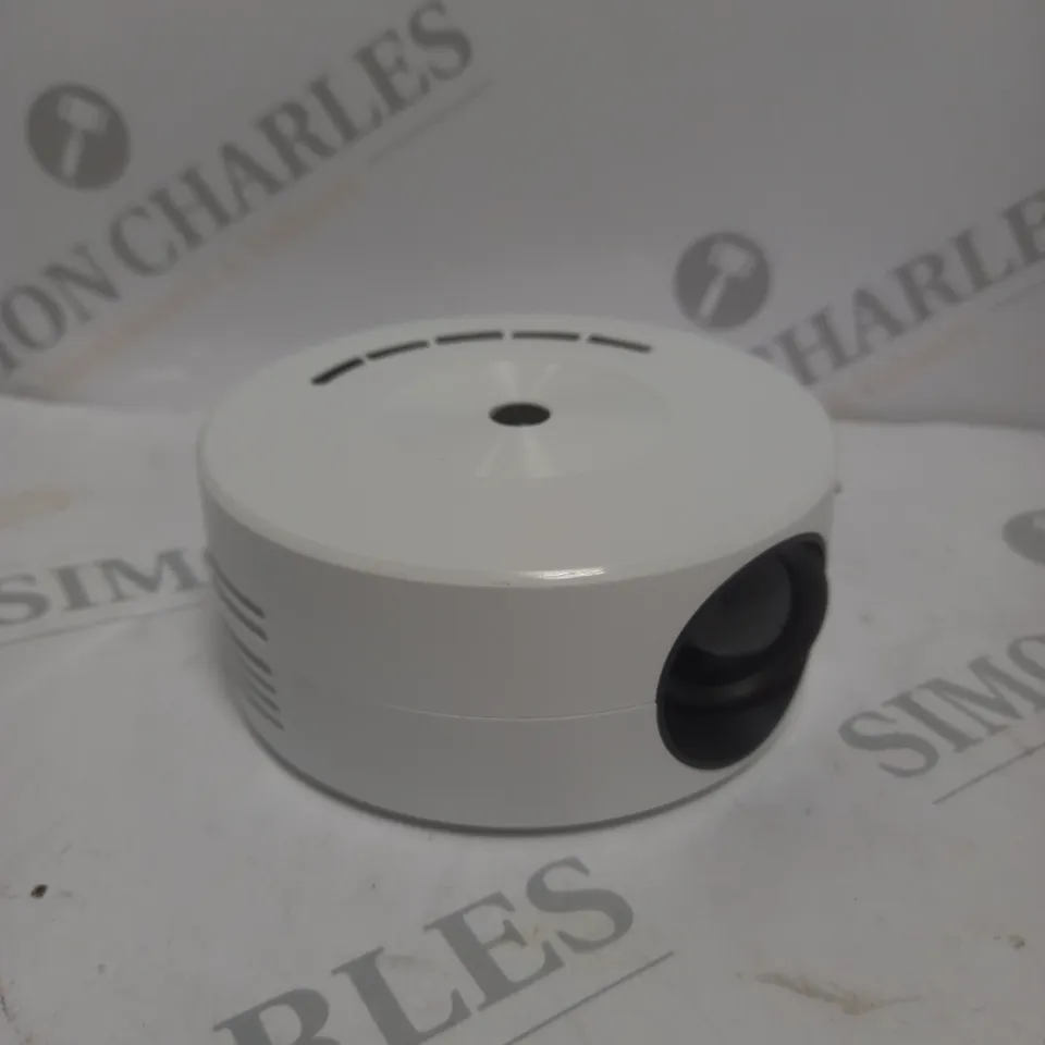 BOXED TIME TO ENJOY MINI PROJECTOR