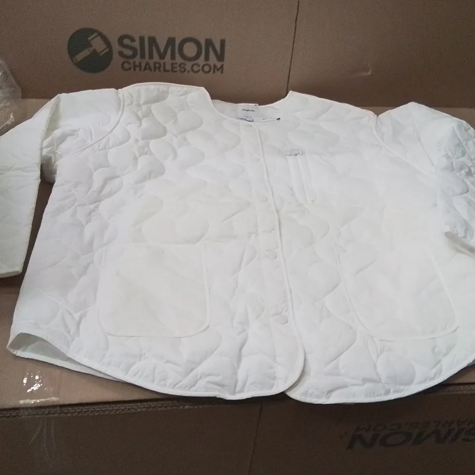 BOXED BRAND NEW APPROXIMATELY 4 SIMPLY BE QUILTED JACKET WHITE SIZE 24