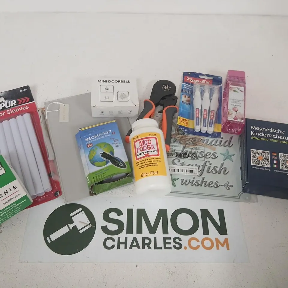 ASSORTED HOUSEHOLD, CRAFT AND SAFETY ITEMS – MIXED LOT