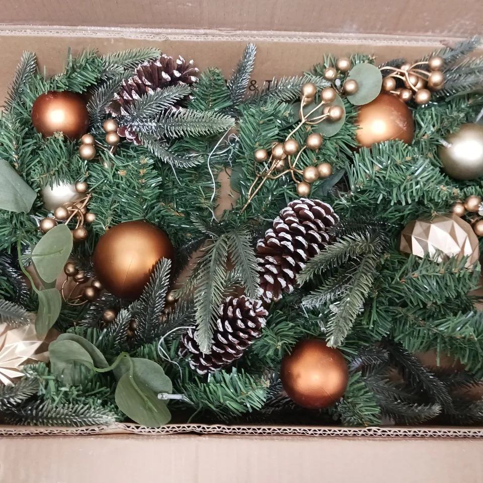 6FT COPPER AND GOLD PRE LIT GARLAND RRP £32.99