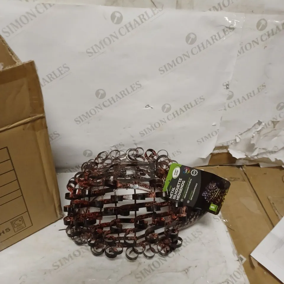 SILHOUETTE SOLAR HEDGEHOG  RRP £30