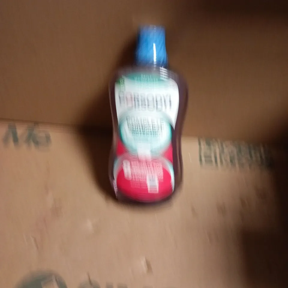 APPROXIMATELY 18 ASSORTED COSMETIC ITEMS INCLUDING CORSODYL MOUTH WASH , CHEMIST AT PLAY BODY WASH AND THE ORIGINAL BEAUTY GLOW 