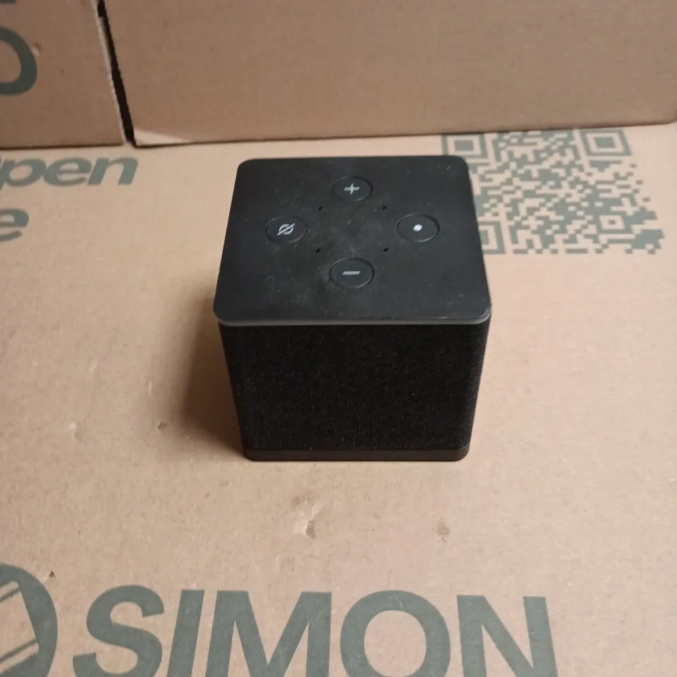 AMAZON FIRE TV CUBE 4K ULTRA HD STREAMING MEDIA PLAYER WITH ALEXA