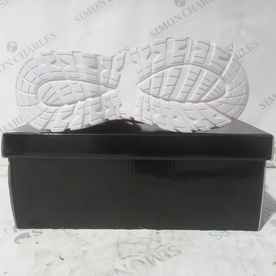 BRAND NEW BOXED PAIR OF KOI VEGAN LEATHER SILENT AMITY TRIDENT PLATFORM MARY JANE SHOES IN PINK UK SIZE 6