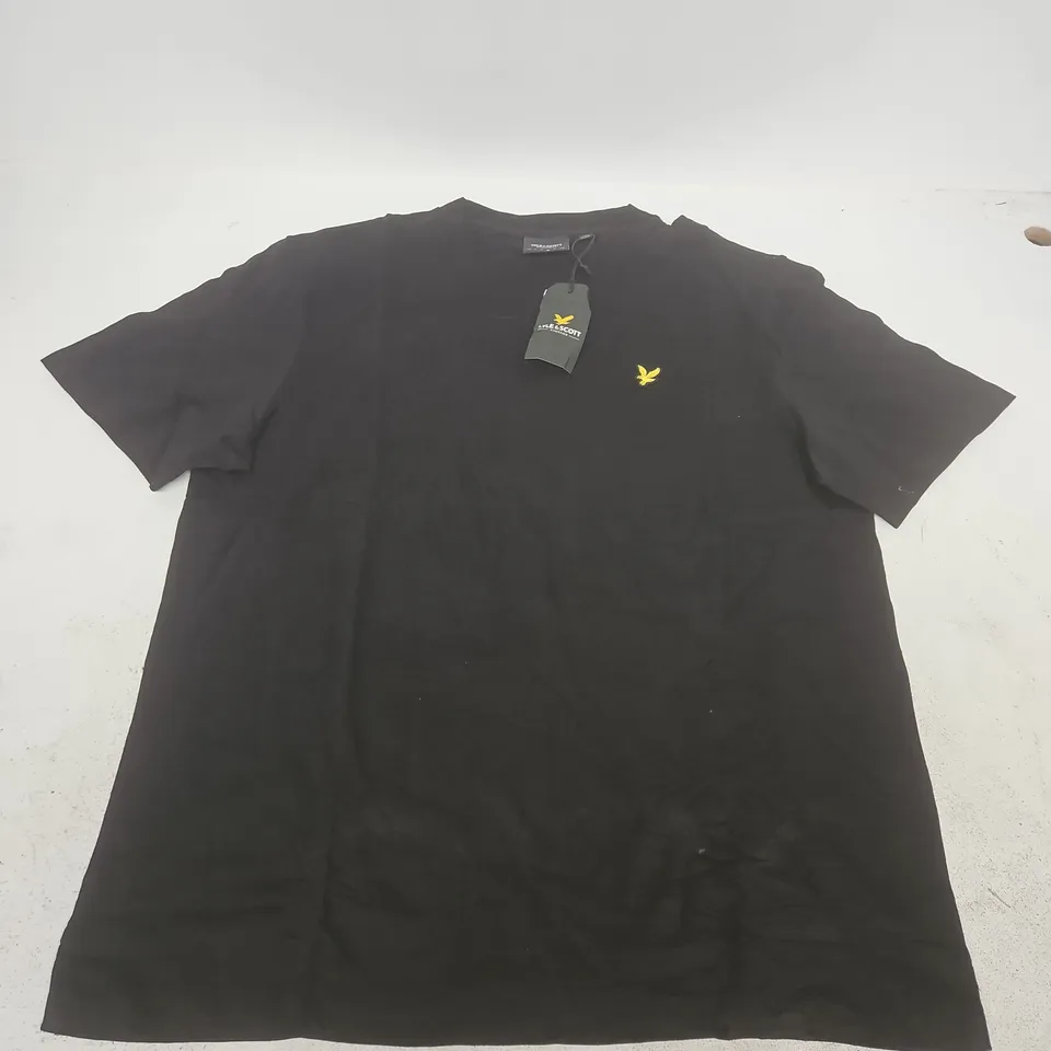 LYLE & SCOTT OVERSIZED T-SHIRT IN BLACK - LARGE
