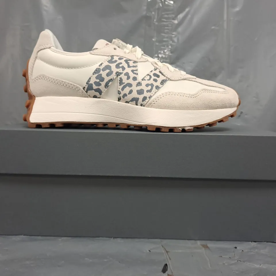 BOXED PAIR OF NEW BALANCE 327 TRAINERS IN OFF-WHITE/ANIMAL PRINT SIZE UK 4.5