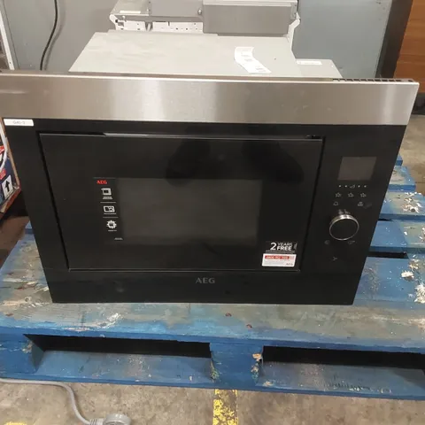 AEG BUILT IN MICROWAVE