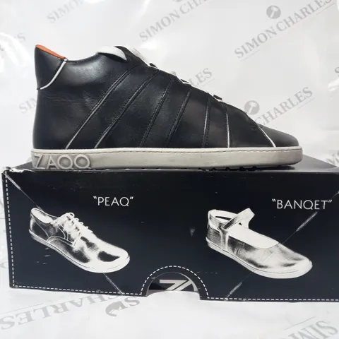 BOXED PAIR OF ZAQQ BAREFOOT SHOES IN BLACK EU SIZE 43