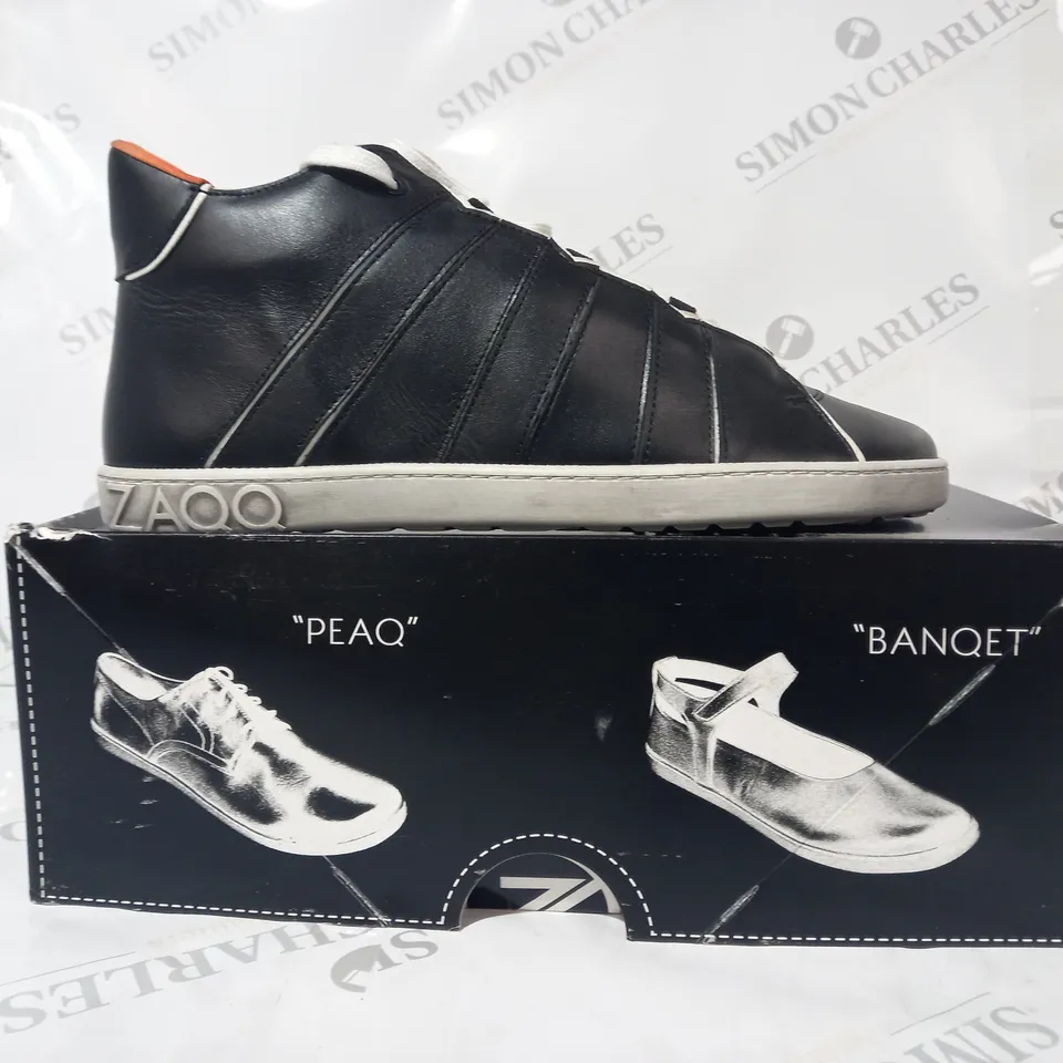 BOXED PAIR OF ZAQQ BAREFOOT SHOES IN BLACK EU SIZE 43