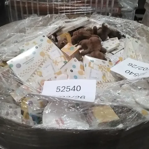 PALLET CONTAINING LARGE AMOUNTS OF PUDSEY BAKE OFF PARTY PACKS, STUFFED TOYS AND OTHER ASSORTED ITEMS...