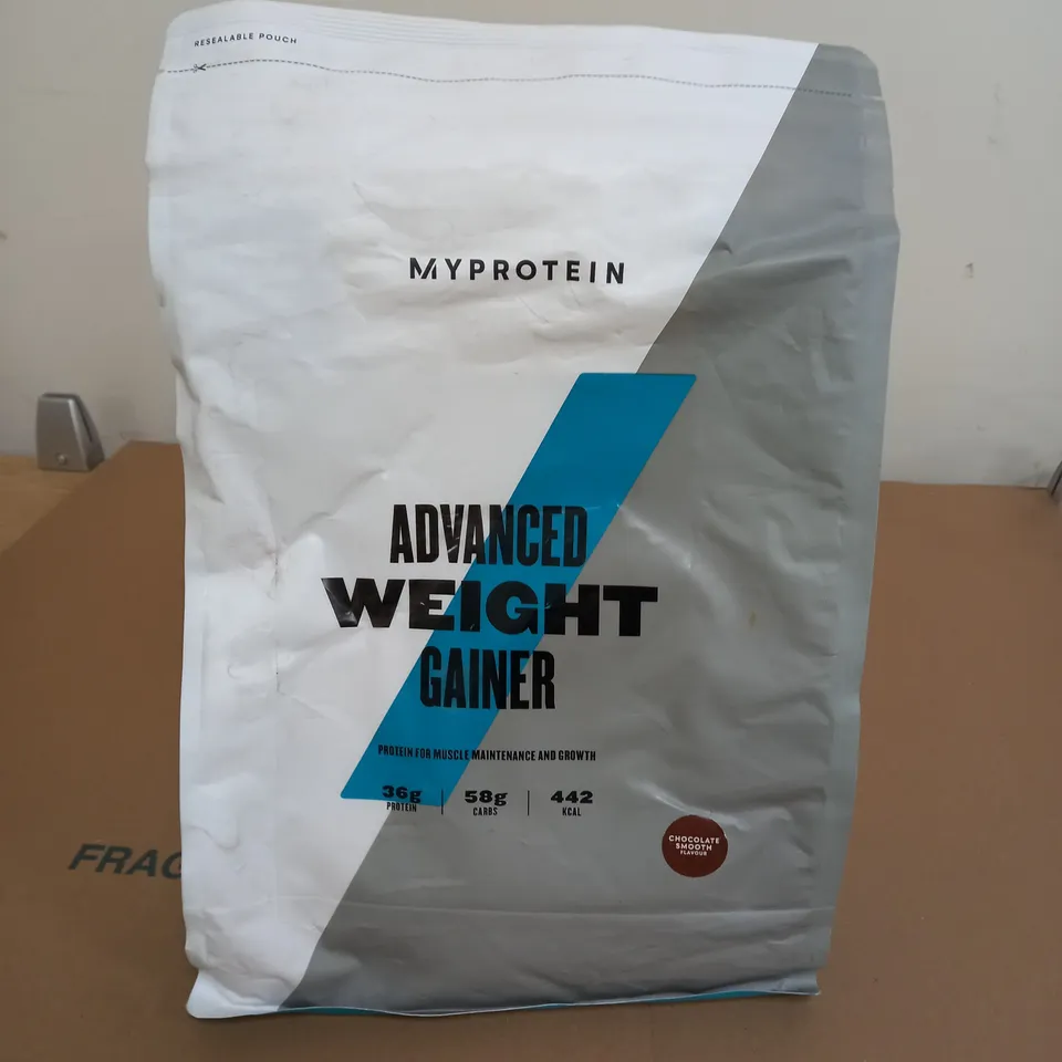 MYPROTEIN ADVANCED WEIGHT GAINER CHOCOLATE SMOOTH FLAVOUR 2.5KG