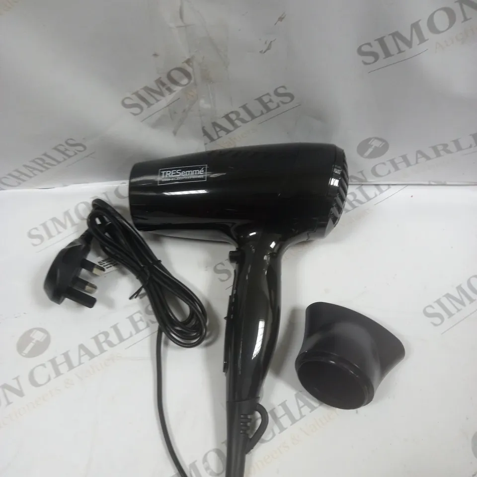 BOXED TRESEMME FAST DRY 2000 HAIRDRYER 