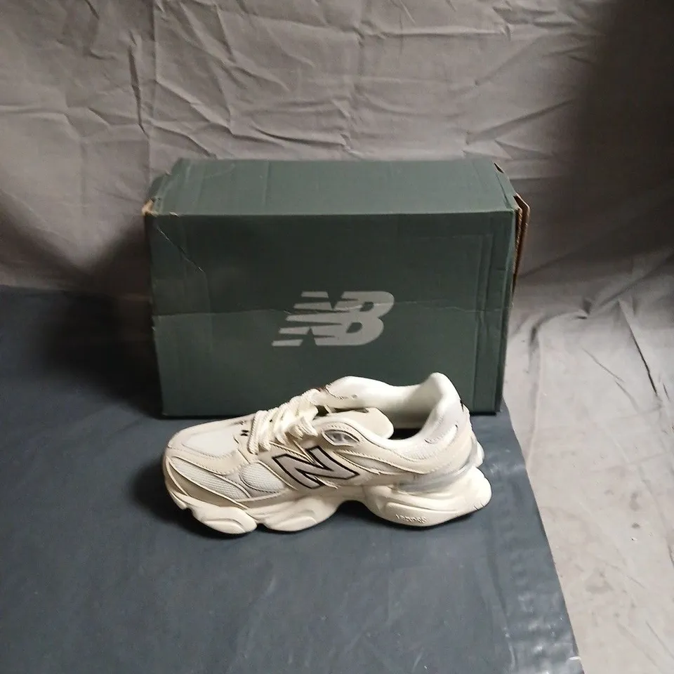 NEW BALANCE TRAINERS – WHITE/BEIGE - UK 5.5 