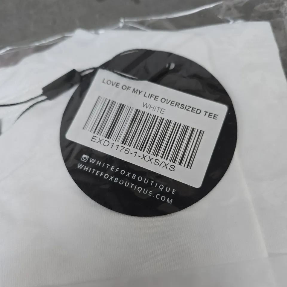 WHITE FOX BOUTIQUE LOVE OF MY LIFE OVERSIZED TEE – WHITE, PINK CHERRY GRAPHIC, UK 6