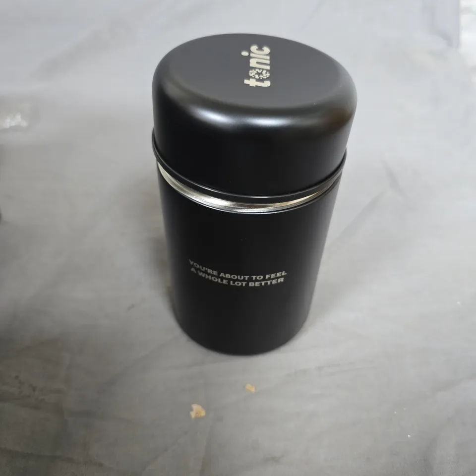 TOTE OF APPROXIMATELY 15 ASSORTED ITEMS TO INCLUDE: TONIC SOUP FLASK