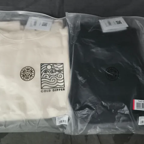 BOX OF APPROXIMATELY 12 ASSORTED BRASS MONKEY CLOTHING ITEMS TO INCLUDE HOODIES AND JOGGERS IN VARIOUS COLOURS AND SIZES