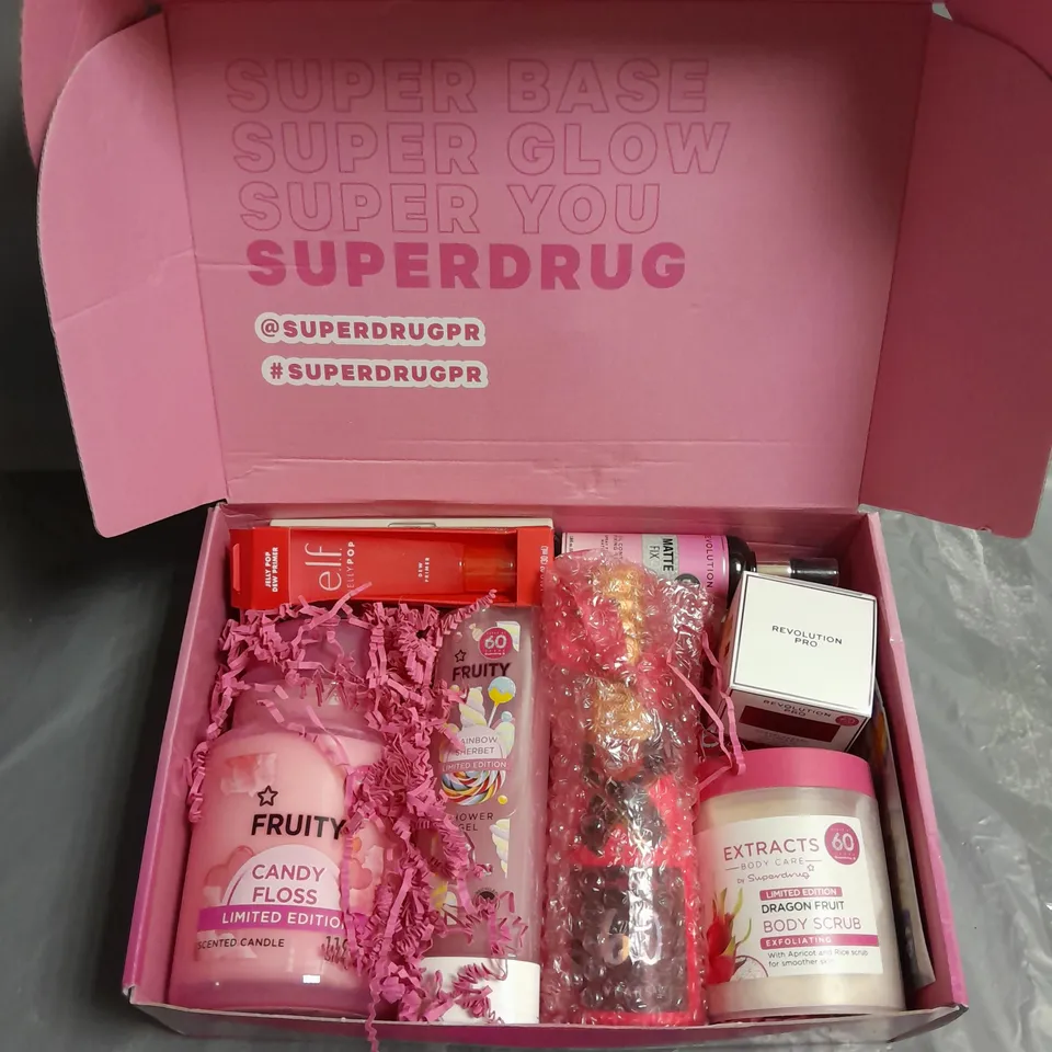 BOX OF APPROX 15 ASSORTED COSMETIC AND FRAGRANCE ITEMS TO INCLUDE - REVOLUTION PR MIRACLE CREAM - ELF JELLY POP DEW PRIMER - SUPERDRUG DRAGON FRUIT BODY SCRUB - ETC