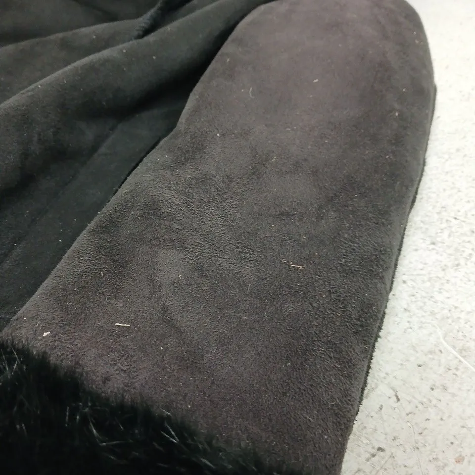 JAEGER BLACK FAUX-FUR COAT – UK 18