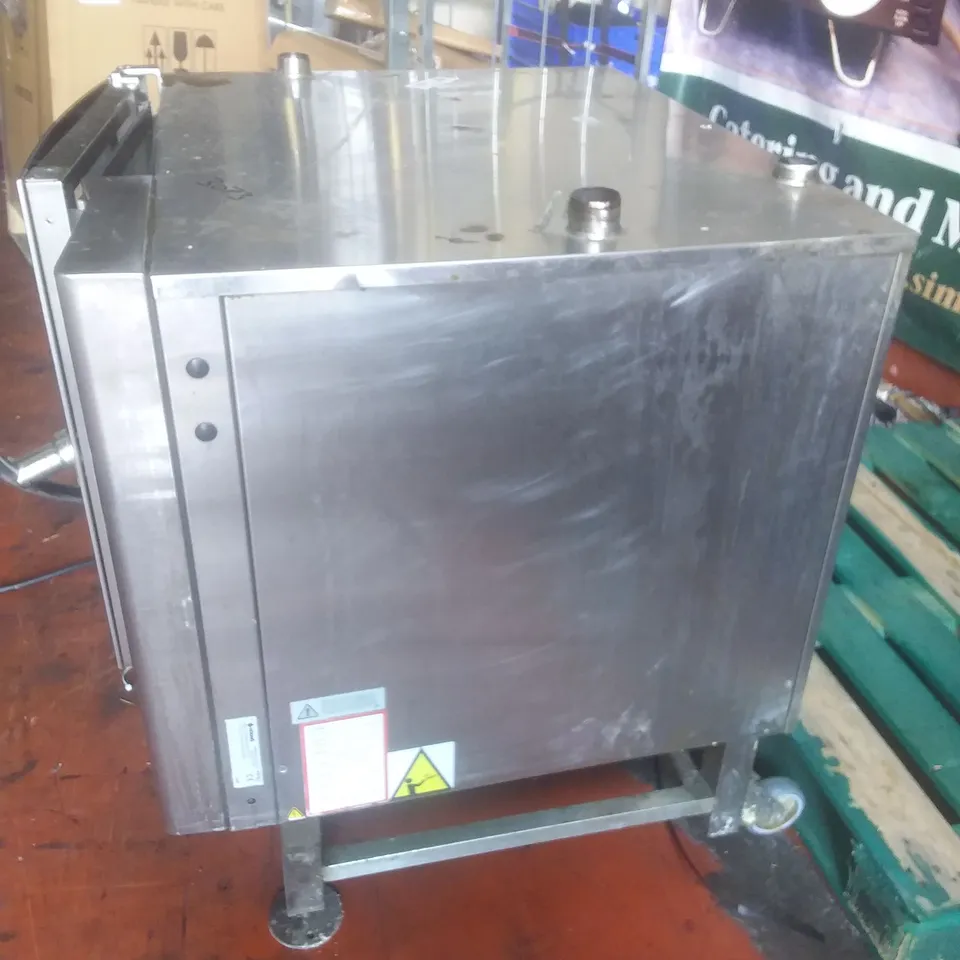 BKI COMMERCIAL OVEN 