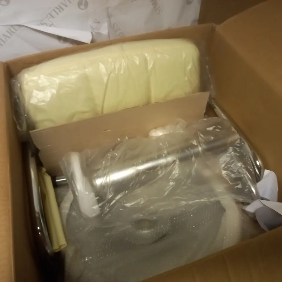 CREAM LEATHER BAR STOOL 