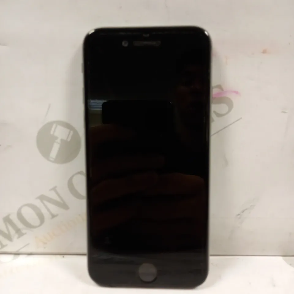 APPLE IPHONE 6 (A1586) SMARTPHONE 