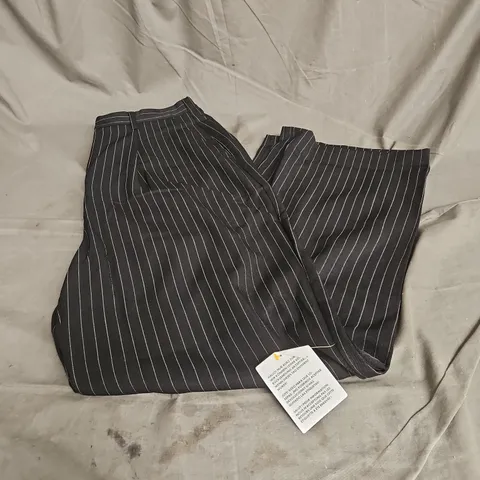 MISS SELFRIDGE TAILORED WIDE LEG DAD TROUSER IN MONO PINSTRIPE SIZE 12