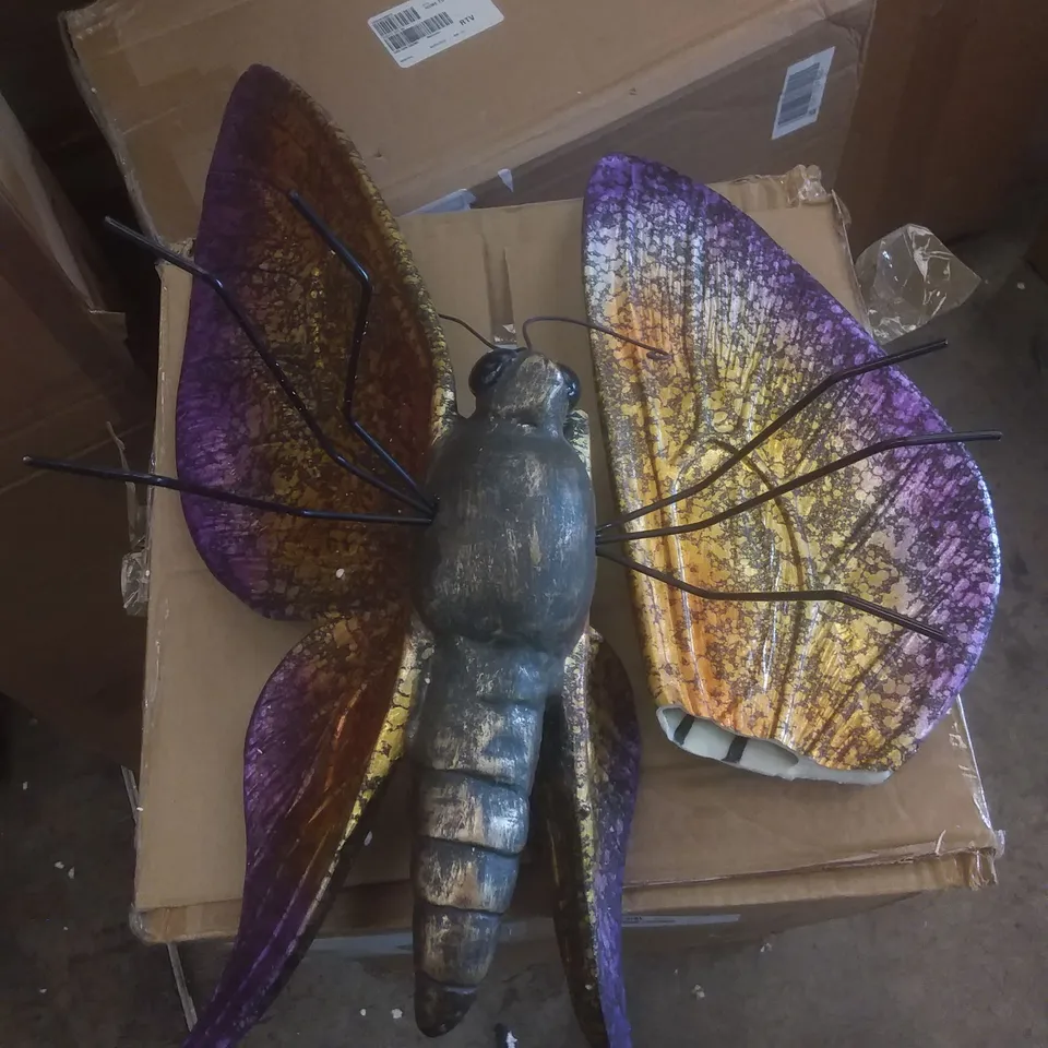 BOXED LARGE GARDEN BUTTERFLY ORNAMENT 