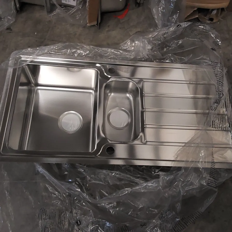 COOKE & LEWIS APOLLONIA BRUSHED STAINLESS STEEL BOWL SINK AND DRAINER 