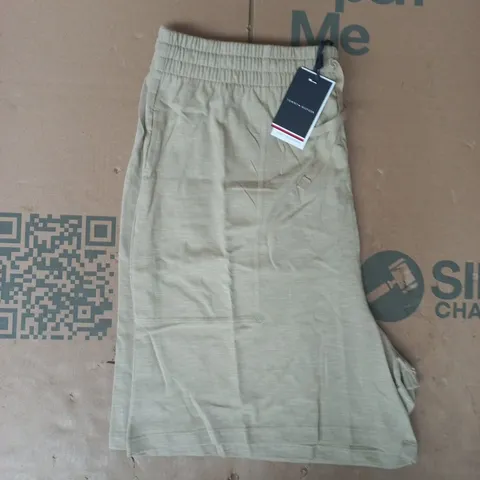 TOMMY HILFIGER JERSEY PJ SHORTS IN SANDALWOOD SIZE XL