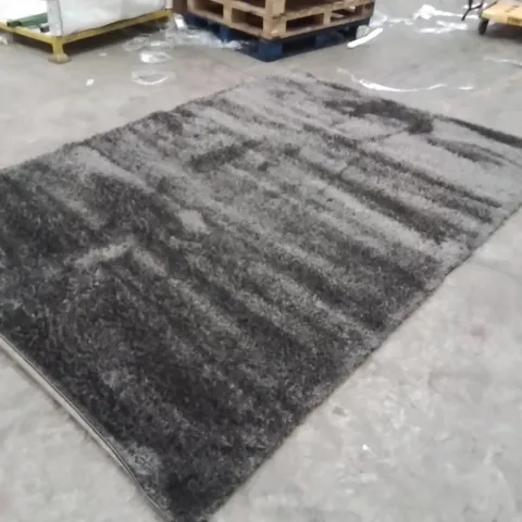 QUALITY DESIGNER AREA RUG - APPROXIMATELY 290X200CM