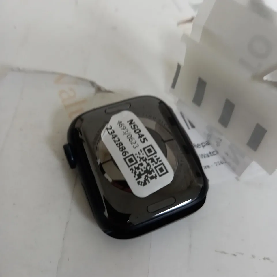 UNBOXED APPLE WATCH FACE SERIES 8  