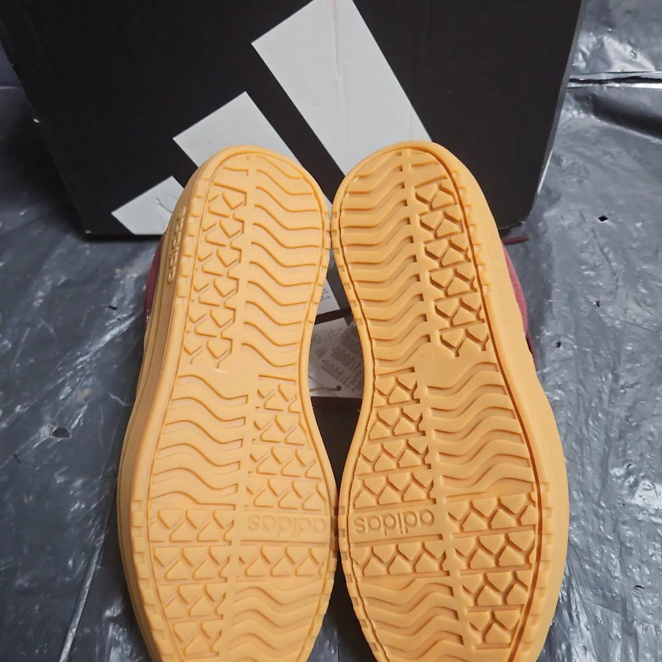 ADIDAS BURGUNDY SUEDE SNEAKERS WITH WHITE STRIPES – UK 3 (EU 35 1/2) .