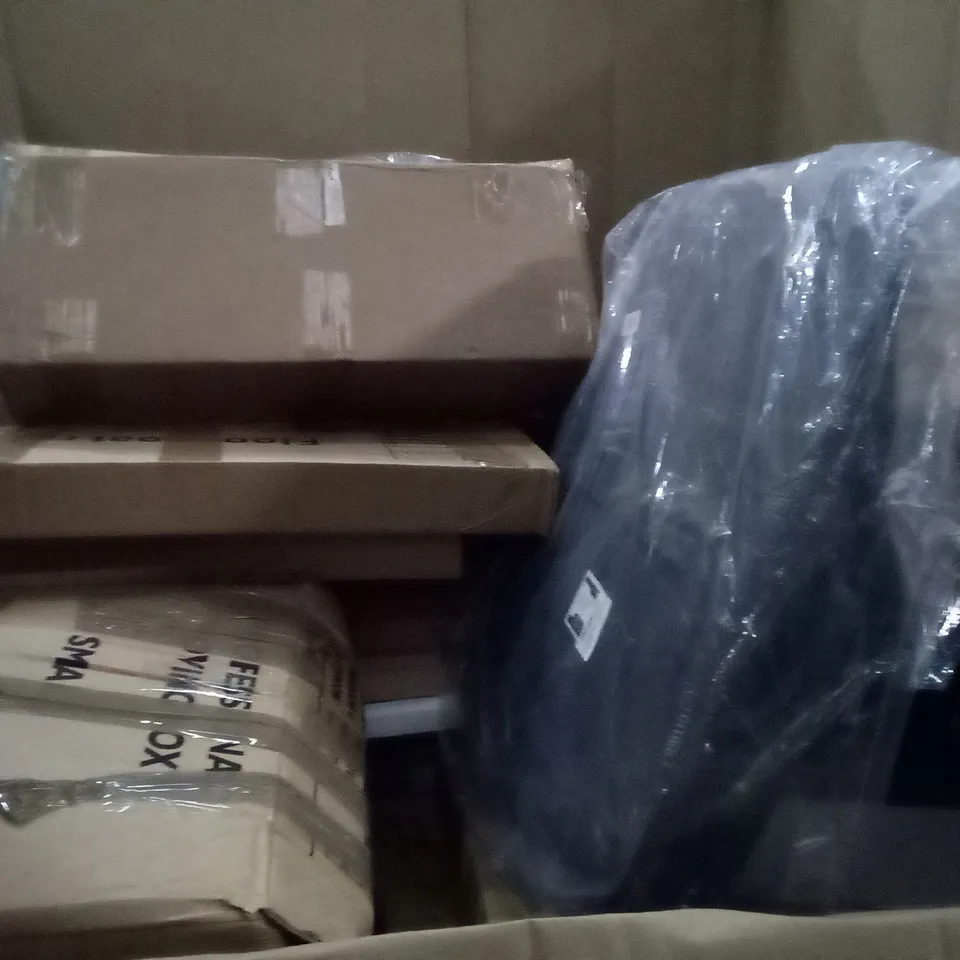 PALLET OF ASSORTED ITEMS INCLUDING TOILET SEAT, FLOWER WREATH, ROUND SIDE TABLE, KNITTING MACHINE, FOLDING TABLE, PREMIUM AIR BED