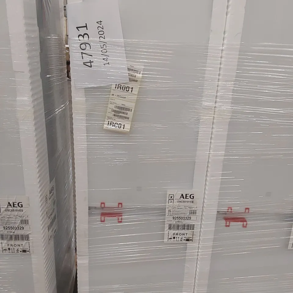 AEG OSC5S181ES LOW FROST INTEGRATED FRIDGE FREEZER, SLIDING HINGE, 70/30 RRP £500