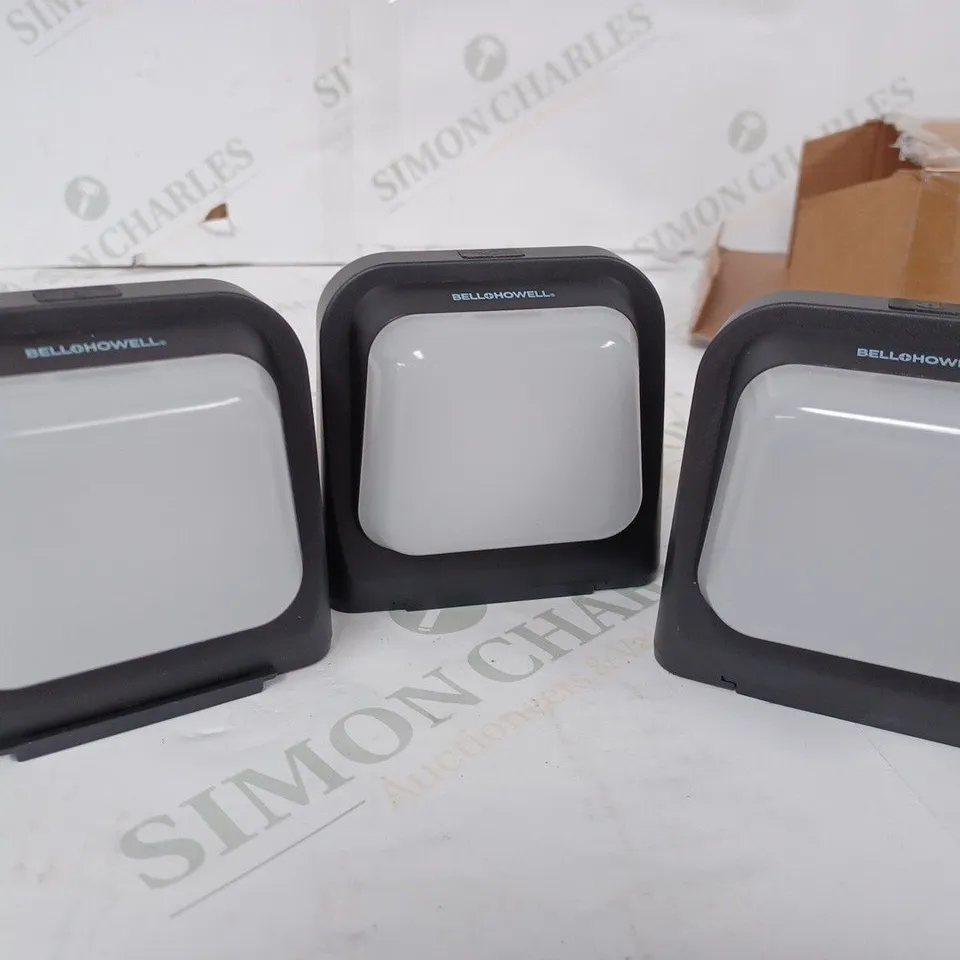 BELL AND HOWELL SET OF 2 SOLAR FENCE LIGHTS