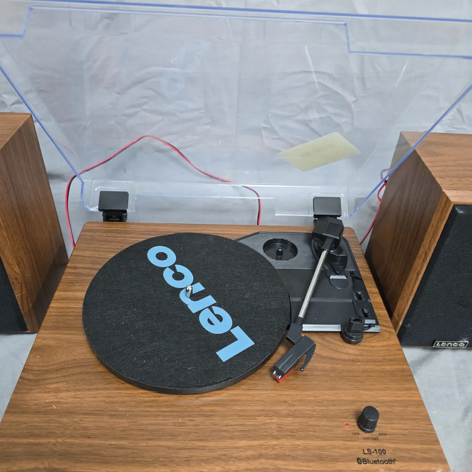 LENCO LS-100 BLUETOOTH TURNTABLE WITH PAIR OF WOODEN BOOKSHELF SPEAKERS