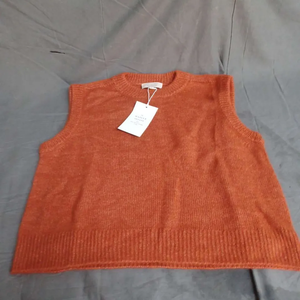 LA MAILLE SEZANE PULL SAMUEL KNIT SWEATER VEST IN BURNT ORANGE SIZE M