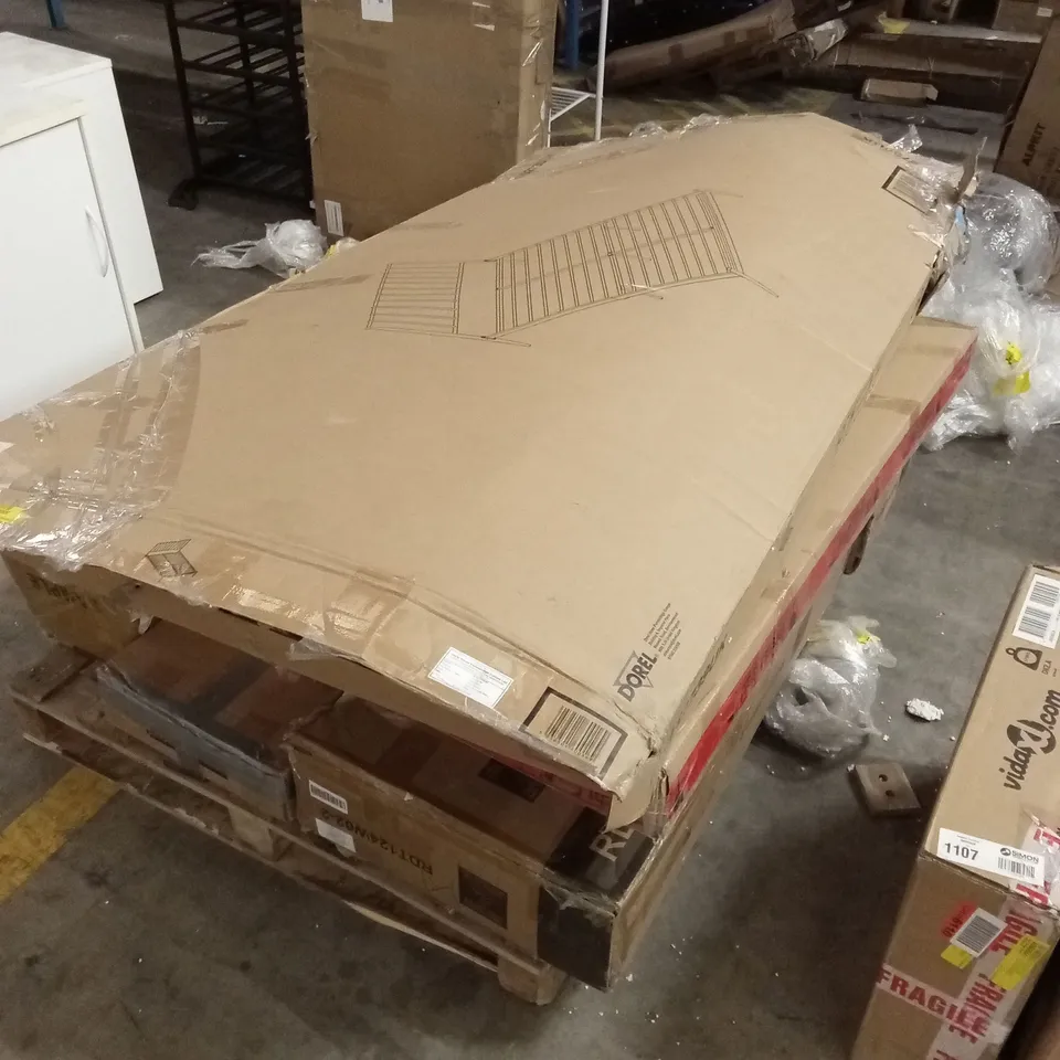 PALLET OF ASSORTED FURNITURE ITEMS TO INCLUDE BED FRAME. SIDE TABLE IN BLACK 