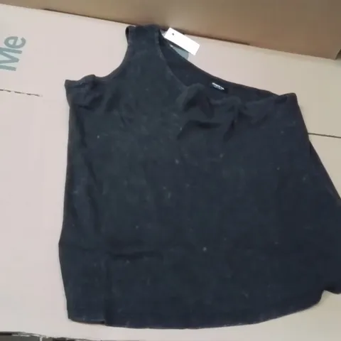 BOXED BRAND NEW APPROXIMATELY 8 SIMPLY BE ONE SHOULDER TOP SIZE 22 BLACK