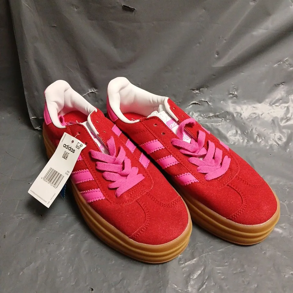 PAIR OF ADIDAS GAZELLE TRAINERS IN RED/PINK - 6