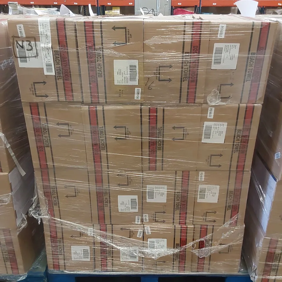 PALLET TO CONTAIN APPROX 48 BOXES OF BRAND NEW UNION JACK BEACH TOWELS - 9 TOWELS PER BOX // SIZE: APPROX 71 X 152cm // COMBINED RRP £2,376.00