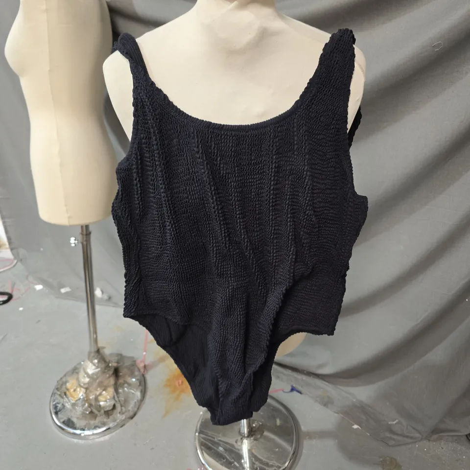 MODA MINX CURVE SWIMSUIT – BLACK, UK20