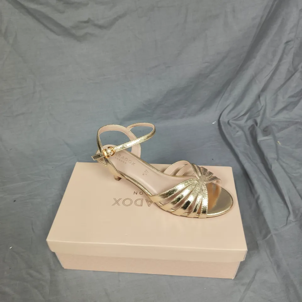 PARADOX LONDON TAYTUM WIDE FIT SANDALS – CHAMPAGNE METALLIC, UK 5 (EU 38)