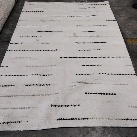 QUALITY DESIGNER RUG APPROXIMATELY 230X160CM 