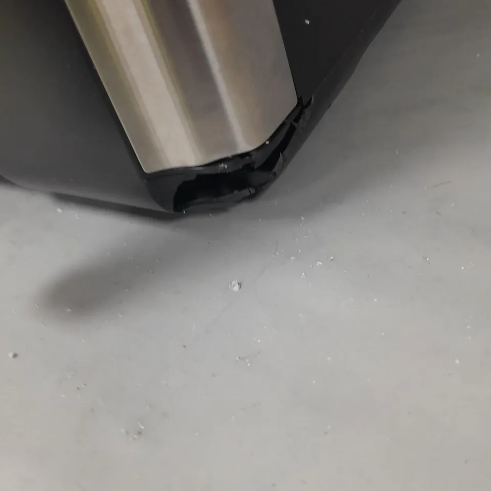 BOXED COOK'S ESSENTIALS 7.7L DUAL AIR FRYER IN BLACK